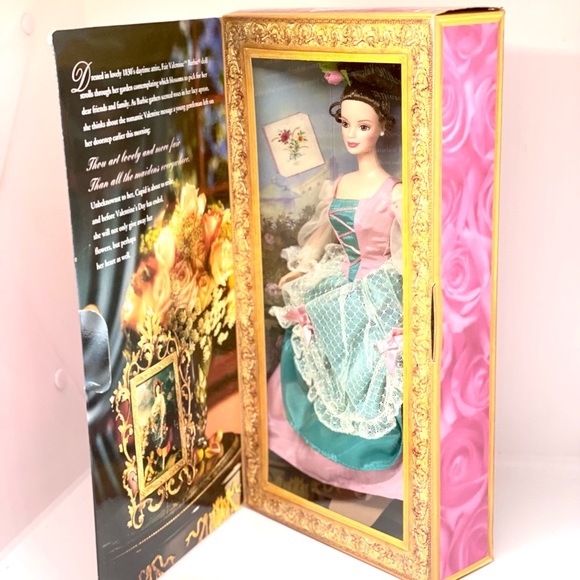 1997 VINTAGE Hallmark's Fair Valentine BARBIE Dark Hair NRFB